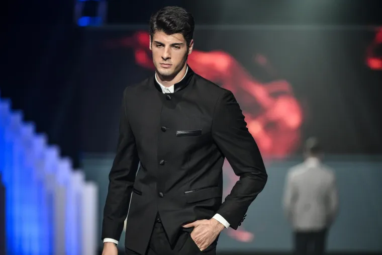 Modna revija okupila zvijezde: Jakov bez Kolinde, Sandra Bagarić zasjenila sve