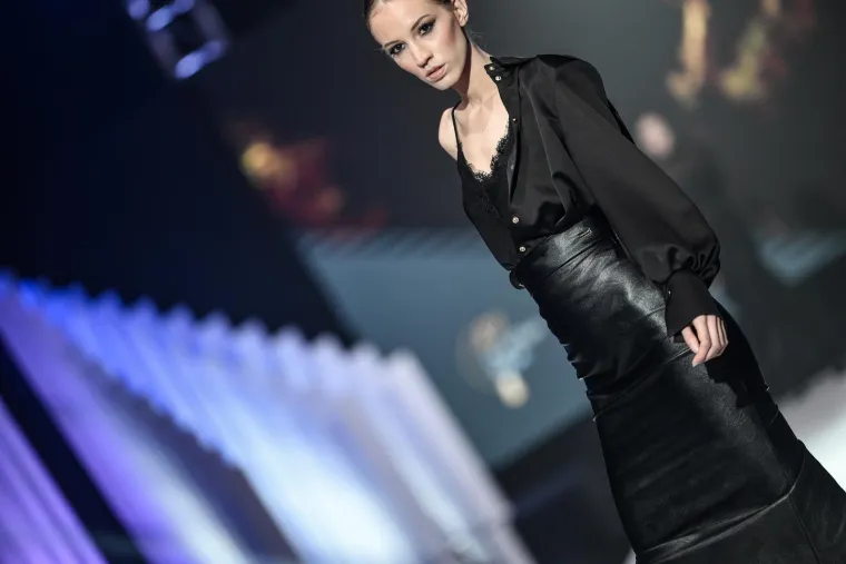 Modna revija okupila zvijezde: Jakov bez Kolinde, Sandra Bagarić zasjenila sve