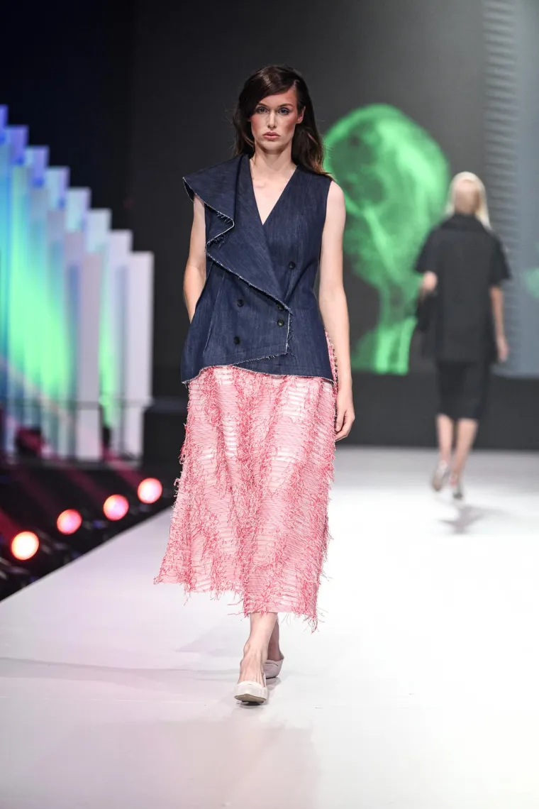 Modna revija okupila zvijezde: Jakov bez Kolinde, Sandra Bagarić zasjenila sve