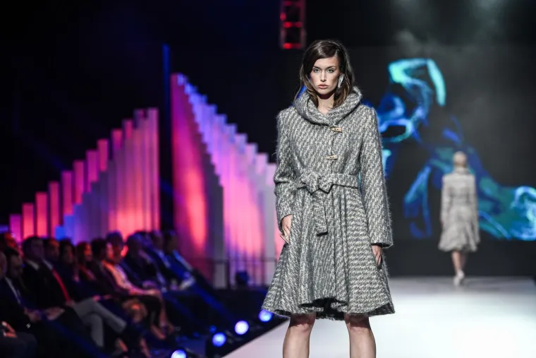 Modna revija okupila zvijezde: Jakov bez Kolinde, Sandra Bagarić zasjenila sve