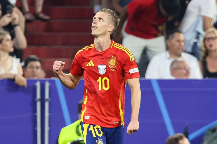 Olmova djevojka zaglavila s njegovim suigračima: 'Bilo je kao kad su dečki pu&scaron;tali porniće'