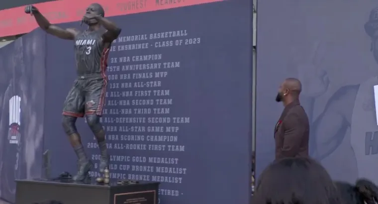 Je li ovo najružniji kip za nekog sporta&scaron;a? Onaj Cristianov je za ovog remek-djelo: Kakva 'počast' za jednog od najboljih NBA igrača