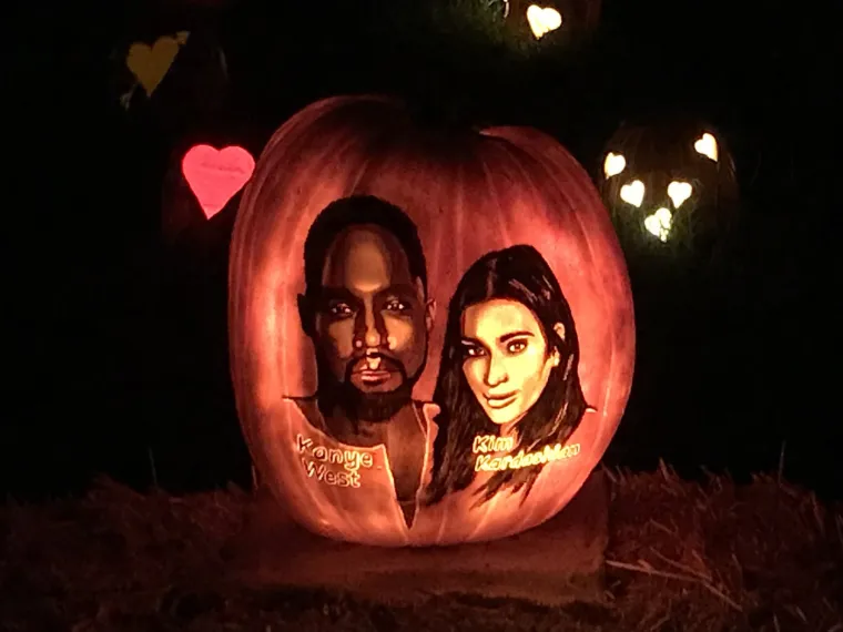 U nekim dijelovima Hrvatske, posebno u urbanim sredinama, možete vidjeti djecu koja se maskiraju i idu u "trick-or-treating", iako to nije toliko ra&scaron;ireno kao u SAD-u.