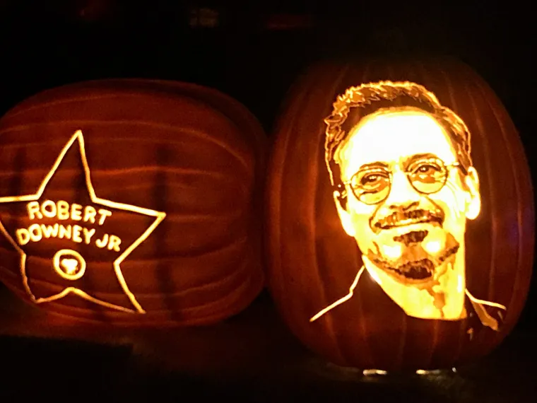 Halloween je imao značajan utjecaj na popularnu kulturu, posebno u filmskoj industriji.