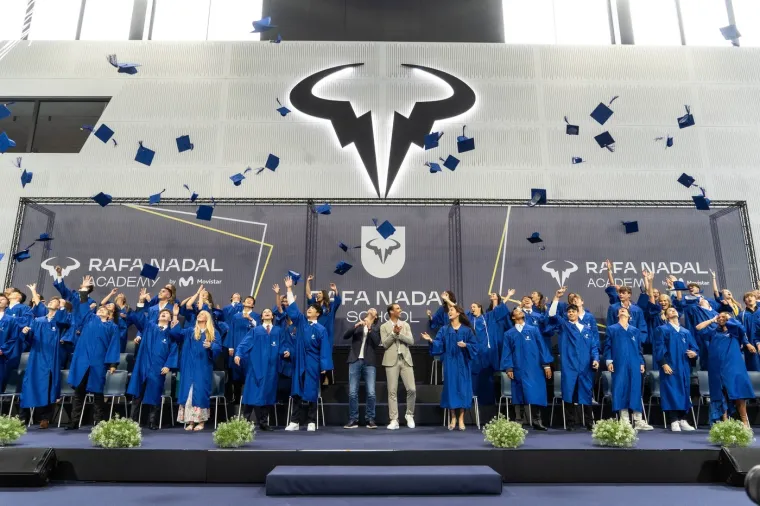 Nadalova teniska akademija uni&scaron;tena u poplavi: Rafa slomljen zbog velikog broja djece