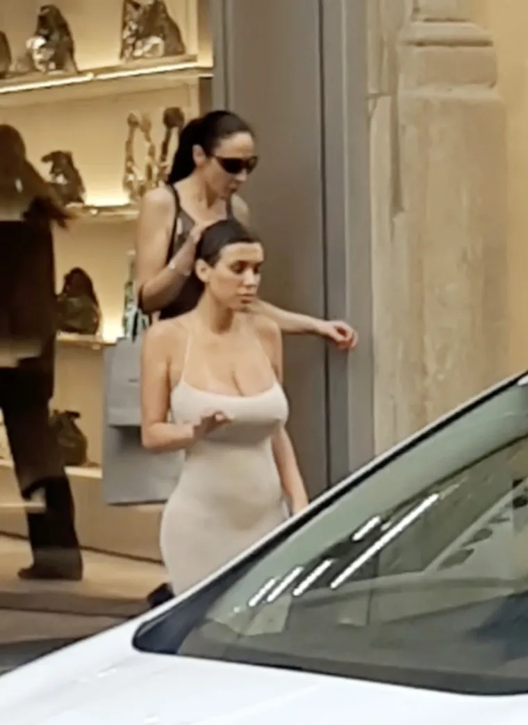 Ovo je luksuzna kuća koju je Kanye West kupio za 35 milijuna dolara: Ima 18 kupaonica