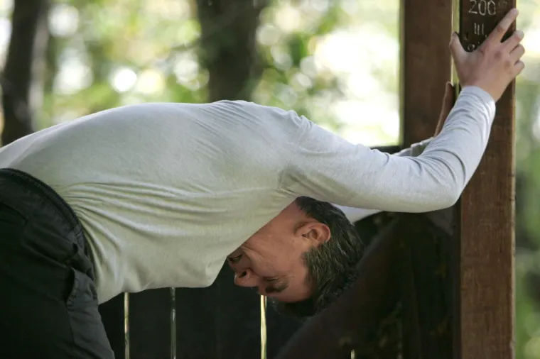 Tog jutra, 17. listopada 2007., rijetki vozači i prolaznici sa zanimanjem su se pitali koga to &scaron;ef socijaldemokrata čeka dok se istezao na &Scaron;estinama i pripremao za trčanje prema Kraljičinu zdencu.