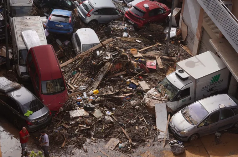Ovako izgleda istok &Scaron;panjolske. Preko 70 mrtvih, automobili teku ulicama. Poslana dramatična poruka