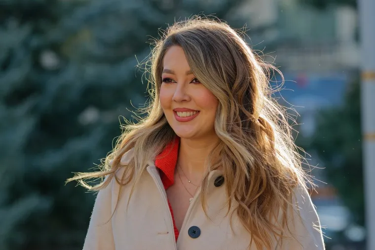 15. Dobro upravljanje emocijama: Općenito govoreći, ljudi s visokom emocionalnom inteligencijom mogu prepoznati složene emocije i razumjeti kako one utječu na nečije izbore i pona&scaron;anje.