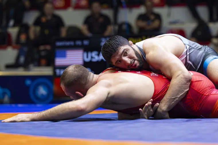 Sadulaev je nevjerojatno lagano sakupljao bodove i na kraju pobijedio Talora sa 7-0.