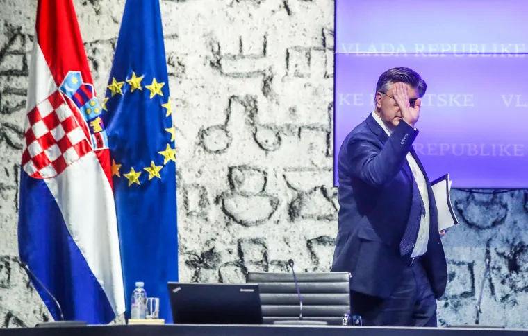 Nadalje, za svakog radnika koji trenutno prima minimalnu plaću, poslodavac će moći zatražiti kompenzaciju za razliku između trenutnog i budućeg iznosa minimalne plaće, što je ukupno 390 eura po radniku.