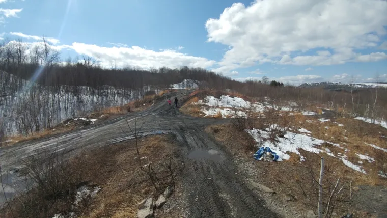 CENTRALIA (SAD) - postala grad duhova zbog podzemnog požara u rudniku ugljena 1962. godine. Dim, plinovi i propadanje tla prisilili su većinu stanovnika da napuste grad. Danas u Centraliji živi manje od 10 ljudi, a grad je inspirirao brojne horor priče i filmove.