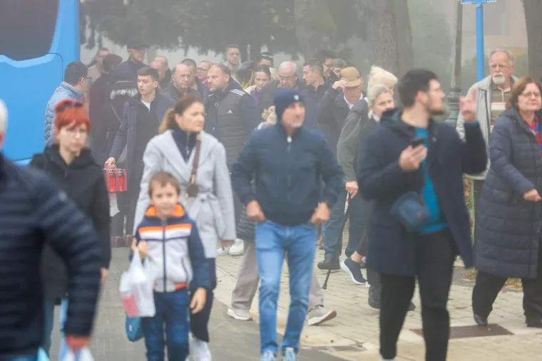 Kamere snimile Ivicu Todorića na Mirogoju: 'I naravno svi gledaju cijelu obitelj'