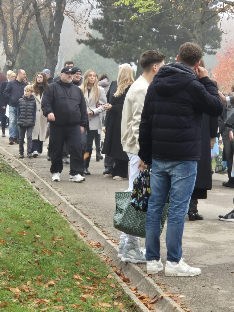Kamere snimile Ivicu Todorića na Mirogoju: 'I naravno svi gledaju cijelu obitelj'