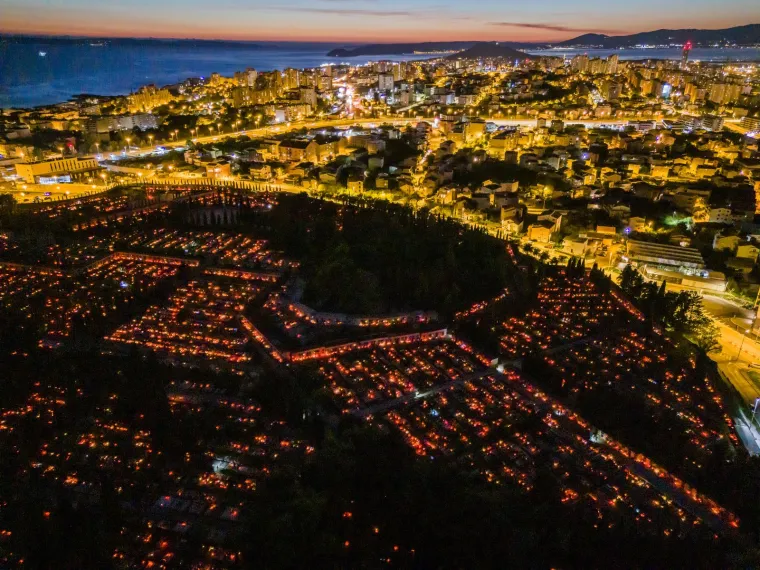 Pogled na gradsko groblje Lovrinac u Splitu