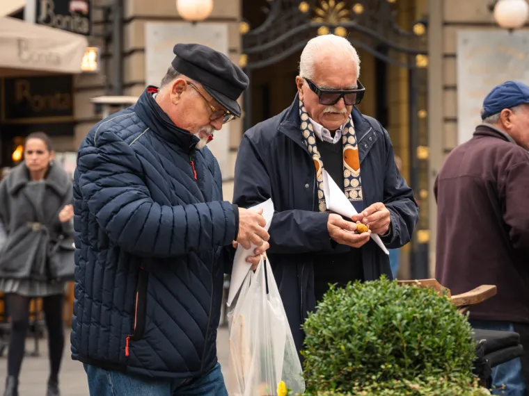 Poznati na zagrebačkoj &scaron;pici: Pro&scaron;etali centrom u pravim jesenskim kombinacijama