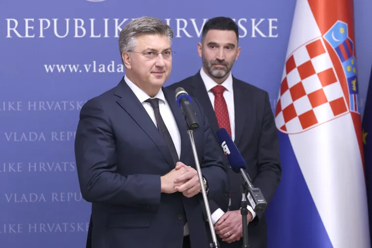 Ragbija&scaron;i s Novog Zelanda napravili kaos u Banskim dvorima: Plenković i suradnici u čudu snimali mobitelima