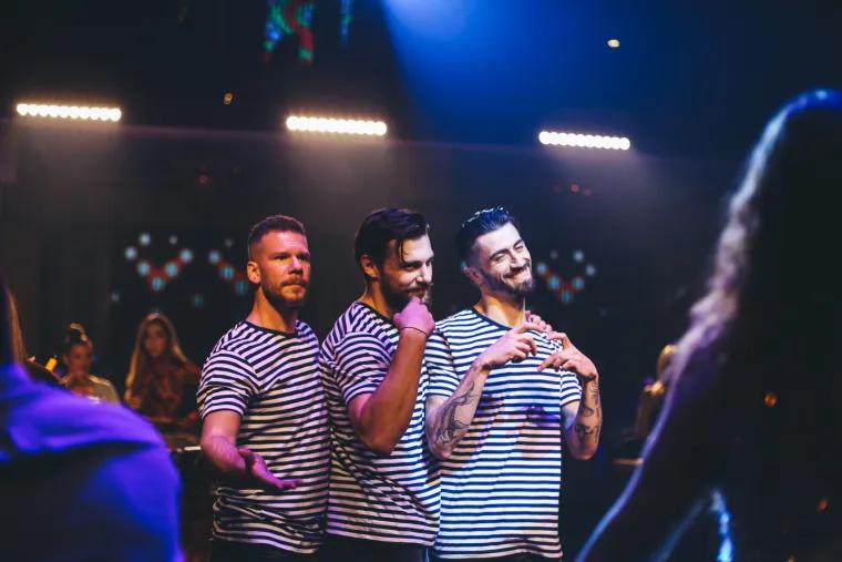 Klub je ponovno otvoren u prosincu te otada redovito odu&scaron;evljava sve posjetitelje. 