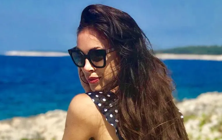 Vedranina manekenska karijera bila je obilježena sjajem reflektora, luksuznim revijama i glamuroznim druženjima s poznatim licima, no danas je svijet mode zamijenila nečim sasvim drugačijim – mirnim životom daleko od očiju javnosti.