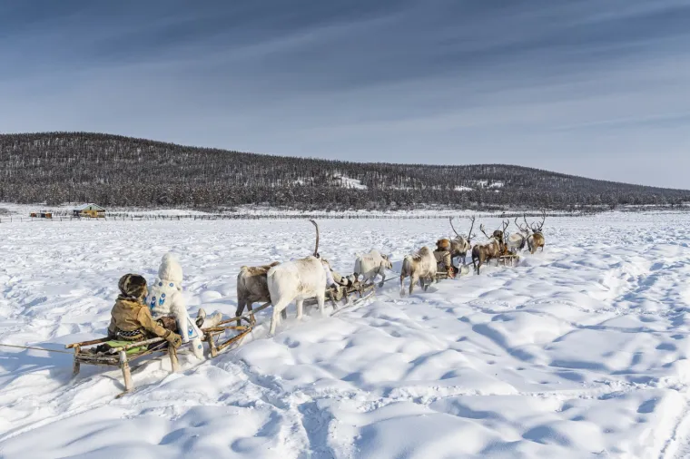 3. Ojmjakon, Rusija: Najhladnije naseljeno mjesto na planetu, koje je postavilo rekord za najhladnije mjesto na svijetu, s temperaturama koje padaju do -68 Celzijevih stupnjeva.