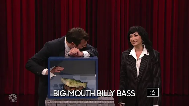 Pellettieri tvrdi da mu je ideju dala njegova supruga, a on je radio s inženjerima kako bi usavršio dizajn. Priča se da je tvrtka Big Mouth Billy Bass zaradila više od 100 milijuna dolara.