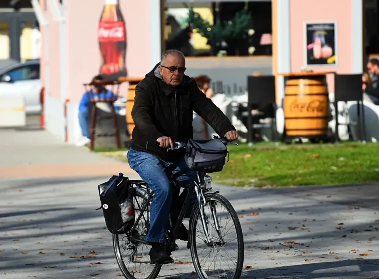 Hladnoća nije spriječila nezaustavljive bicikliste