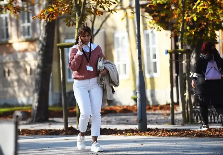 Jesensko li&scaron;će krasilo je grad