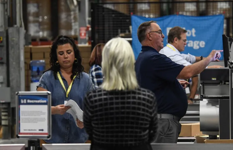 U Hrvatskoj je to potpuno druga priča. Ovako izgleda kada se u Americi broji svaki glasački listić