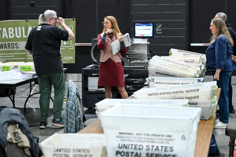 U Hrvatskoj je to potpuno druga priča. Ovako izgleda kada se u Americi broji svaki glasački listić