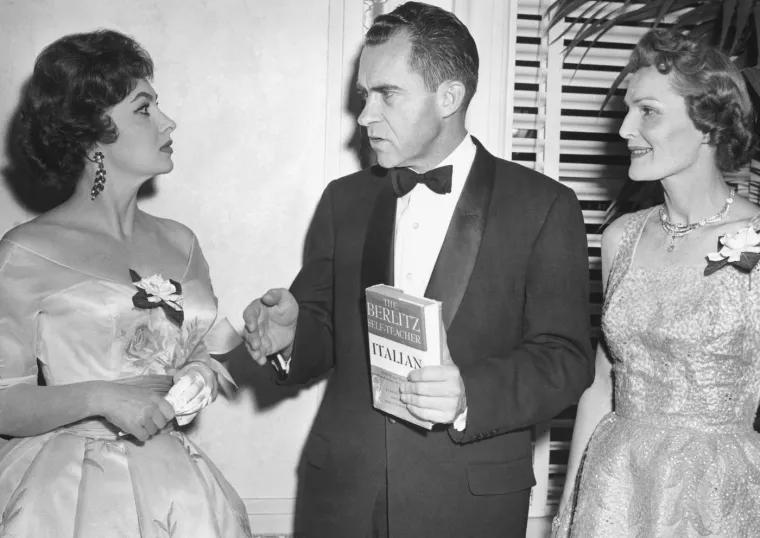 Bila je prva prva dama koja je posjetila ratnu zonu u Vijetnamu, gdje je svojim prisustvom ohrabrila američke vojnike. Pat je također pridonijela otvaranju Bijele kuće većem broju posjetitelja i promicanju pristupa američkoj povijesti i kulturi.