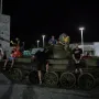 I najmlađi su htjeli vidjeti tenk.