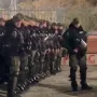 Scena pored Marakane jučer. Interventna srpska policija pored tenka. 