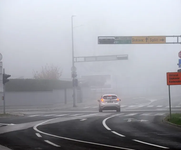 Magloviti Karlovac živnuo: Na ulicama &scaron;etači i dobra ekipa, pogledajte atmosferu