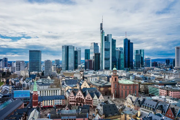 17. Frankfurt: Peti grad po broju stanovnika u Njemačkoj dobio je ocjenu 46 od 100 u studiji Stressful Commuter Cities koju provodi MoneySuperMarket.
