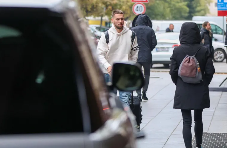 Hrvatski reprezentativci okupili se u Zagrebu i podružili se s navijačima