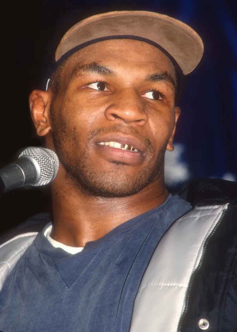 &quot;Što da vam kažem. Bio sam mlad i nedostajala mi je&quot;, prisjetio se Tyson.Tyson je stigao pred kuću, no nikoga nije bilo. Taman kada se spremao otići, zatekao je bivšu suprugu i Brada Pitta kako dolaze.