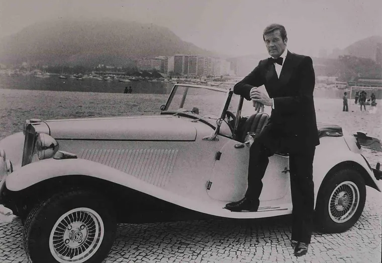 Tko će tumačiti slavnog agenta, jo&scaron; uvijek je nepoznato, no navodno su glumci Idris Elba, Theo James, Callum Turner, Damson Idris i  Aaron Taylor-Johnson najistaknutiji kandidati.  