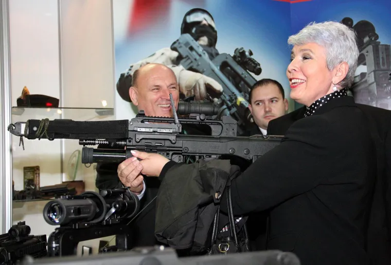 Kasnije je postala prva hrvatska premijerka i za sad jedina, a u Banske dvore u&scaron;la je nakon &scaron;to je premijersku fotelju naprasno napustio Ivo Sanader. 