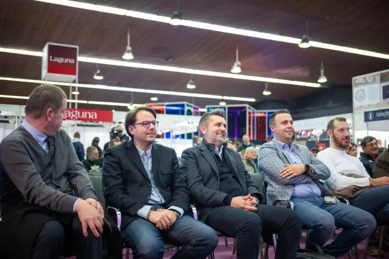 Dinamu je sudskom odlukom pripao pokal za sezonu 1978/79. u famoznom &bdquo;slučaju Tomić&ldquo;. 