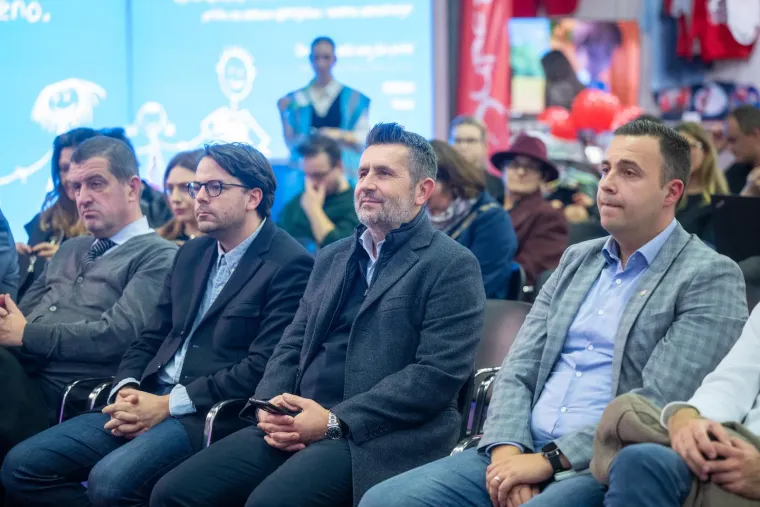 Zagrepčani izgrlili Zajeca i Mlinarića, a na ludnicu je stigao i Bjelica: Bilo je to najljep&scaron;e proljeće u mom životu