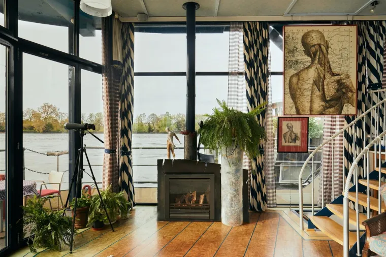 Tražite savr&scaron;en bijeg u privatnost? Ova luksuzna kuća na brodu nudi pravu oazu mira i predivan pogled