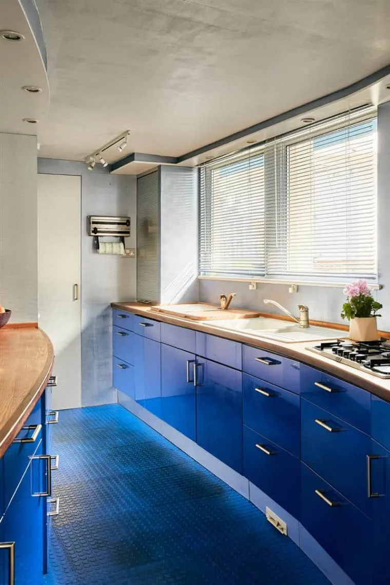 Tražite savr&scaron;en bijeg u privatnost? Ova luksuzna kuća na brodu nudi pravu oazu mira i predivan pogled