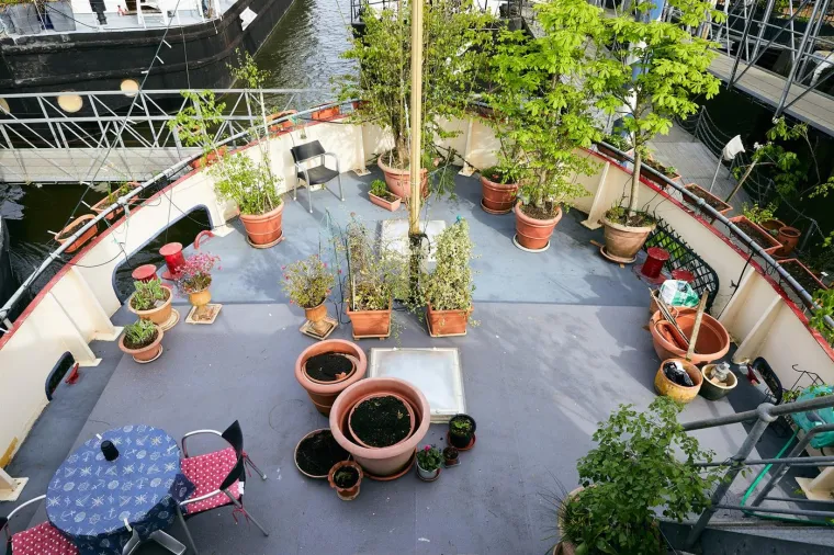 Tražite savr&scaron;en bijeg u privatnost? Ova luksuzna kuća na brodu nudi pravu oazu mira i predivan pogled