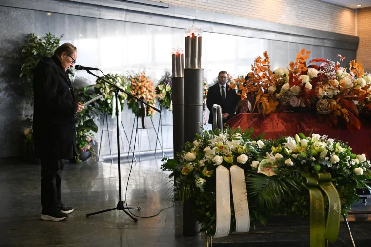 Posljednji ispraćaj Ivice Krajača: Neutješna obitelj i prijatelji oprostili se od skladatelja