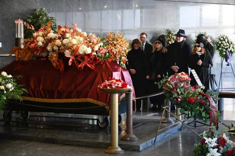 Posljednji ispraćaj Ivice Krajača: Neutje&scaron;na obitelj i prijatelji oprostili se od skladatelja