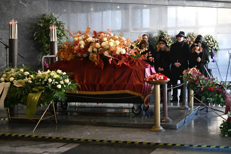 Posljednji ispraćaj Ivice Krajača: Neutje&scaron;na obitelj i prijatelji oprostili se od skladatelja