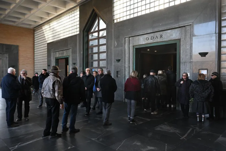 Posljednji ispraćaj Ivice Krajača: Neutje&scaron;na obitelj i prijatelji oprostili se od skladatelja