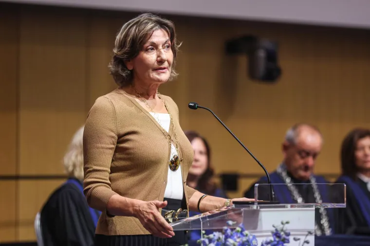 Martina Dalić bila je potredsjednica Vlade i ministrica gspodarstva. Našla se usred skandala kada je objavljena njena privatna korespondencija oko pisanja Lexa Agrokor. Dala je neopozivu ostavku, koju je premijer Andrej Plenković prihvatio.