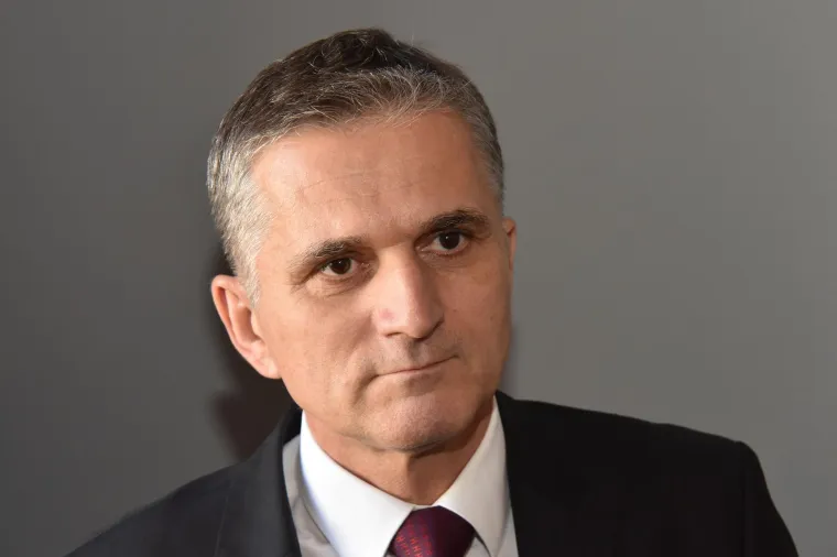 Goran Marić bio je ministar državne imovine, a ostavku je dao nakon što je mjesecima punio medijske stupce zbog nepravilnosti u imovinskoj kartici. 