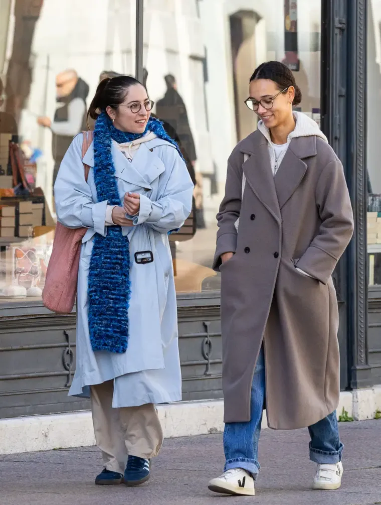 Tko je modna zvijezda riječke &scaron;pice? Djevojka u bundi ukrala pažnju, a evo tko je sve pro&scaron;etao Korzom